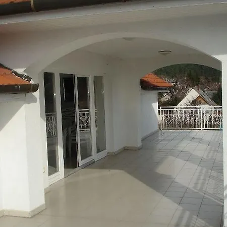 Apartment Attila Vonyarcvashegy