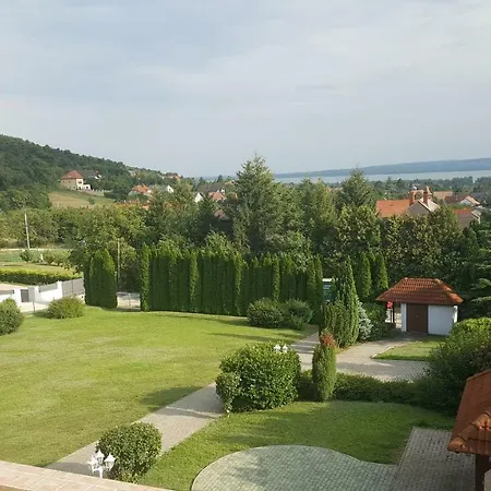 Attila Apartment *