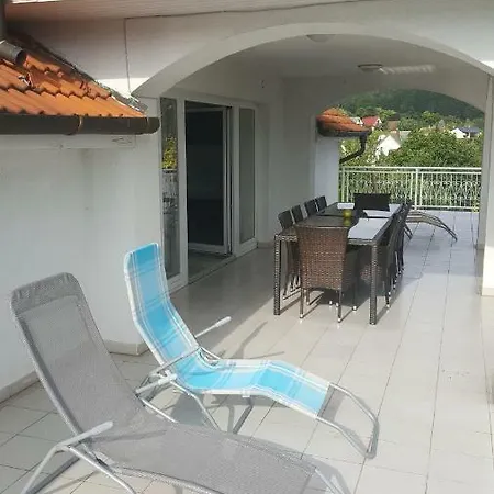 Attila Apartment Vonyarcvashegy